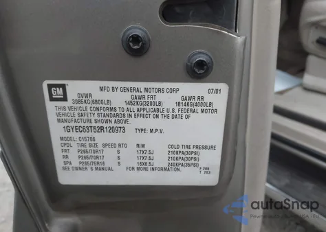 2002 Cadillac Escalade Standard z USA, uszkodzony, nr VIN 1GYEC63T52R120973